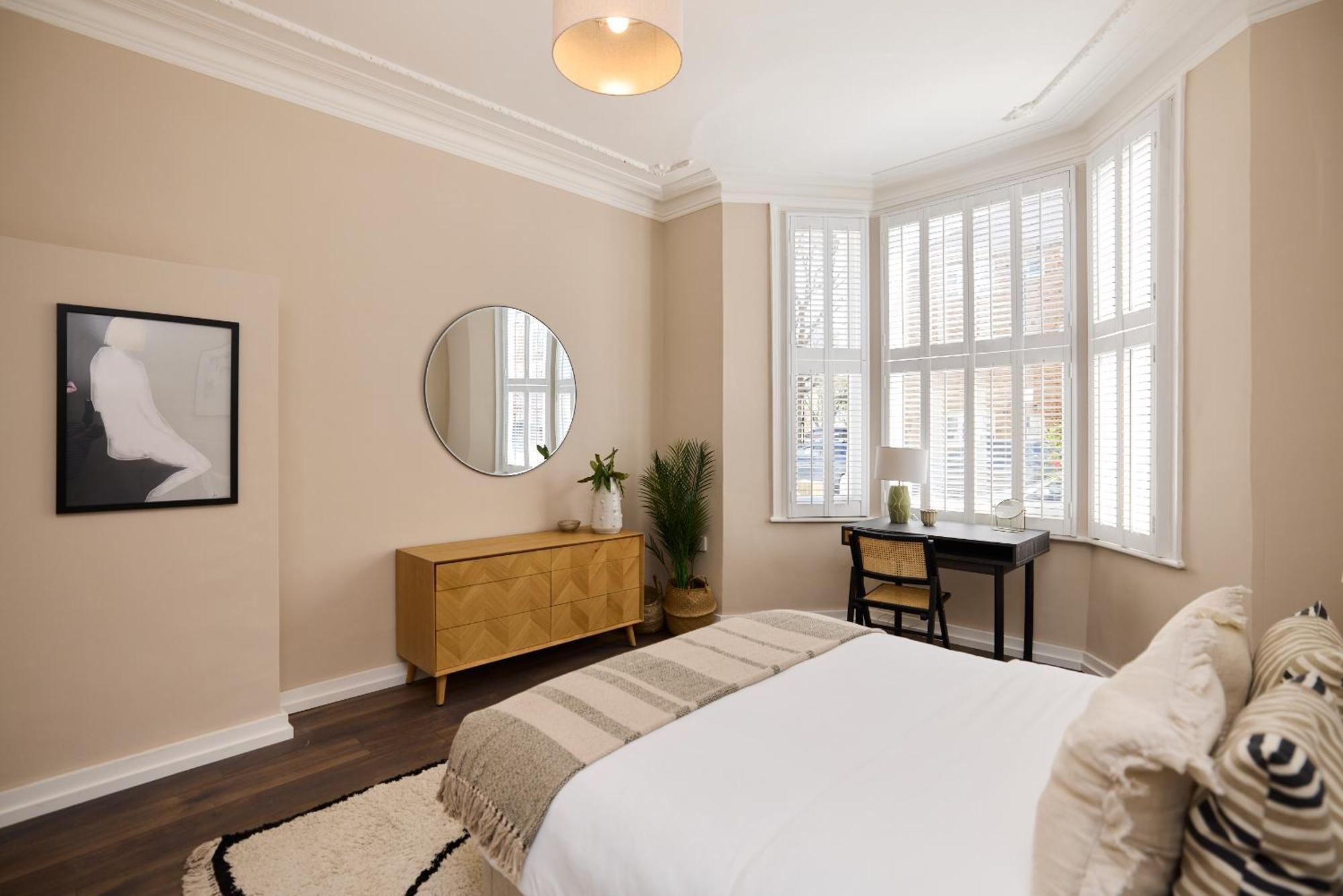 The Maida Hill Hideout - 2bdr Flat With Courtyard Apartamento Londres